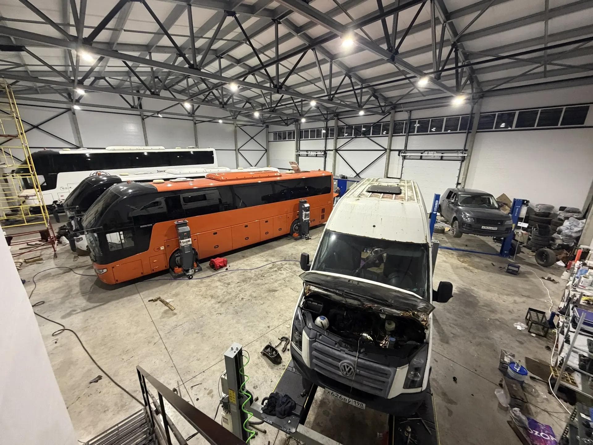Реальная рабочая зона автосервиса BUS DOCTOR
